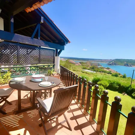 Blue - In Complex With 3 Pools Lejlighed