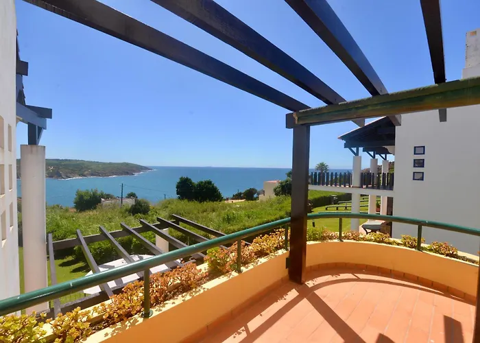 Blue - In Complex With 3 Pools ساو مارتينهو دو بورتو